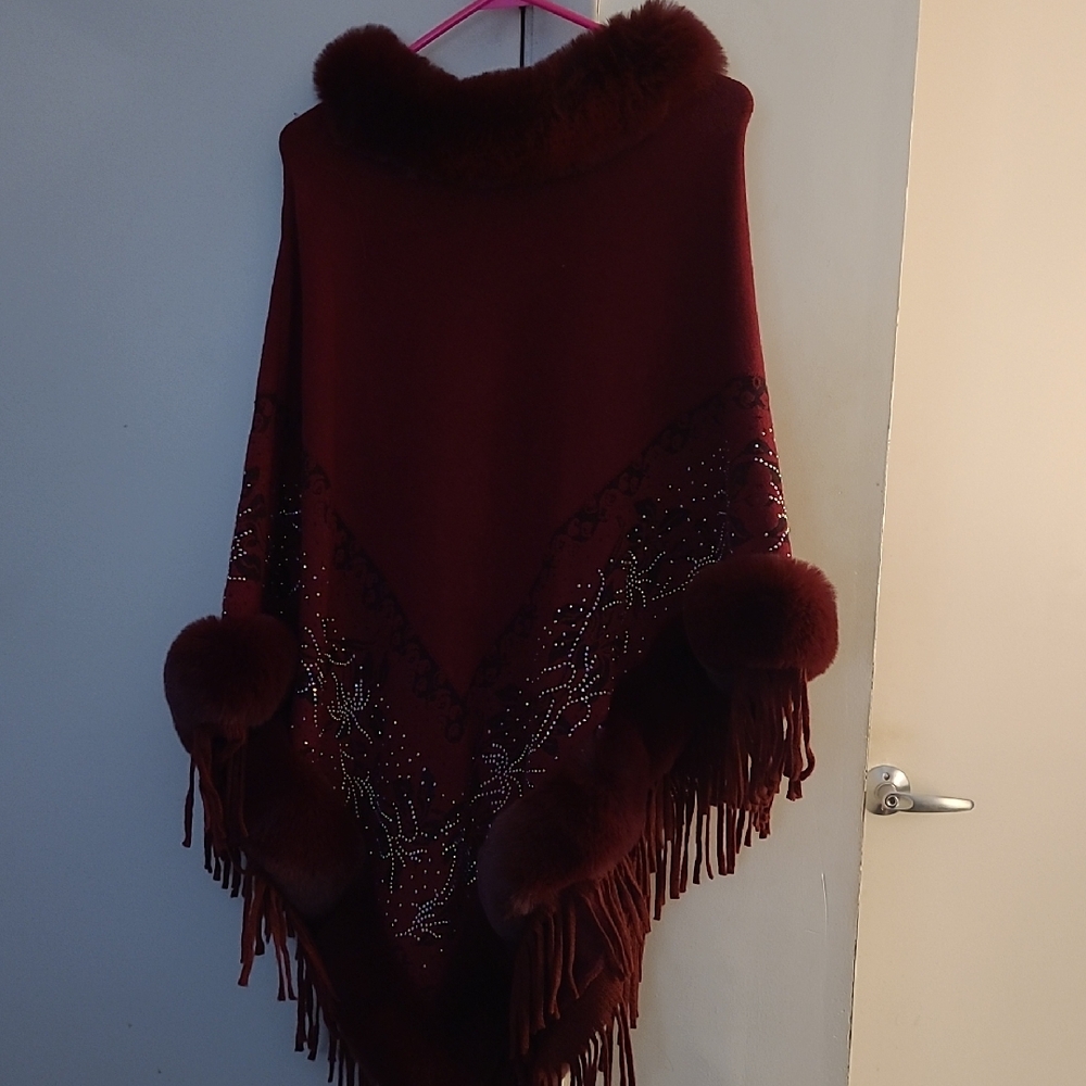 Chic Burgundy Poncho with Fringe